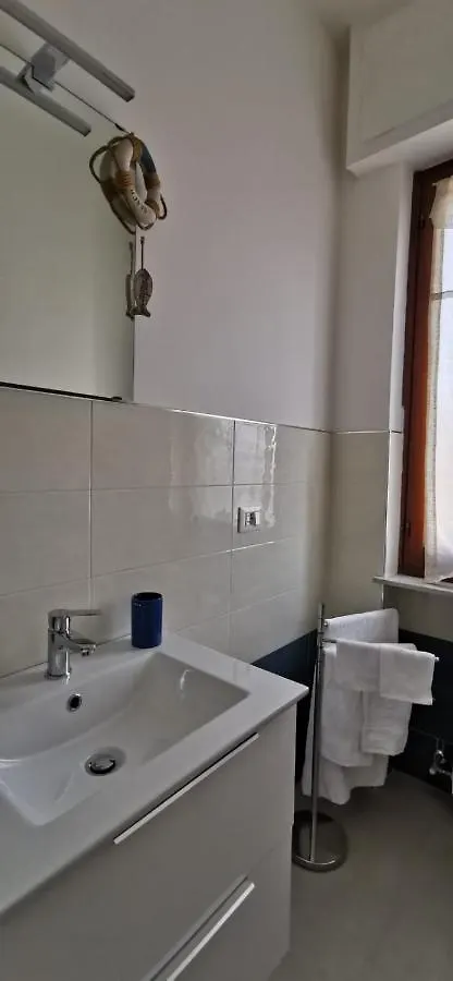 Nonna Pella Casa Vacanze appartamento Ginestra Pietra Ligure Italia